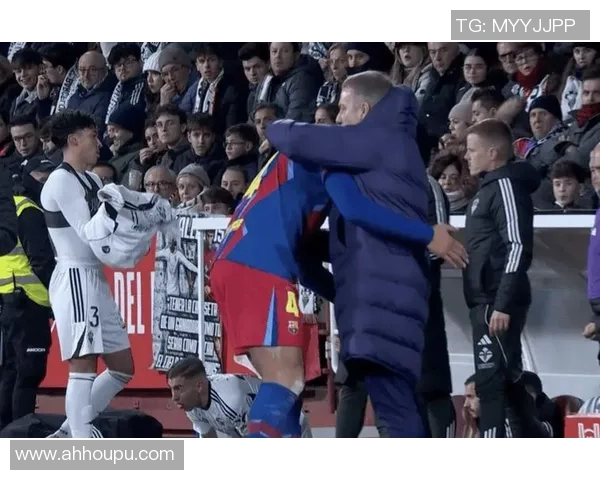 奥尔默:巴萨坚持的理念已证明其价值,弗里克现在状况平缓